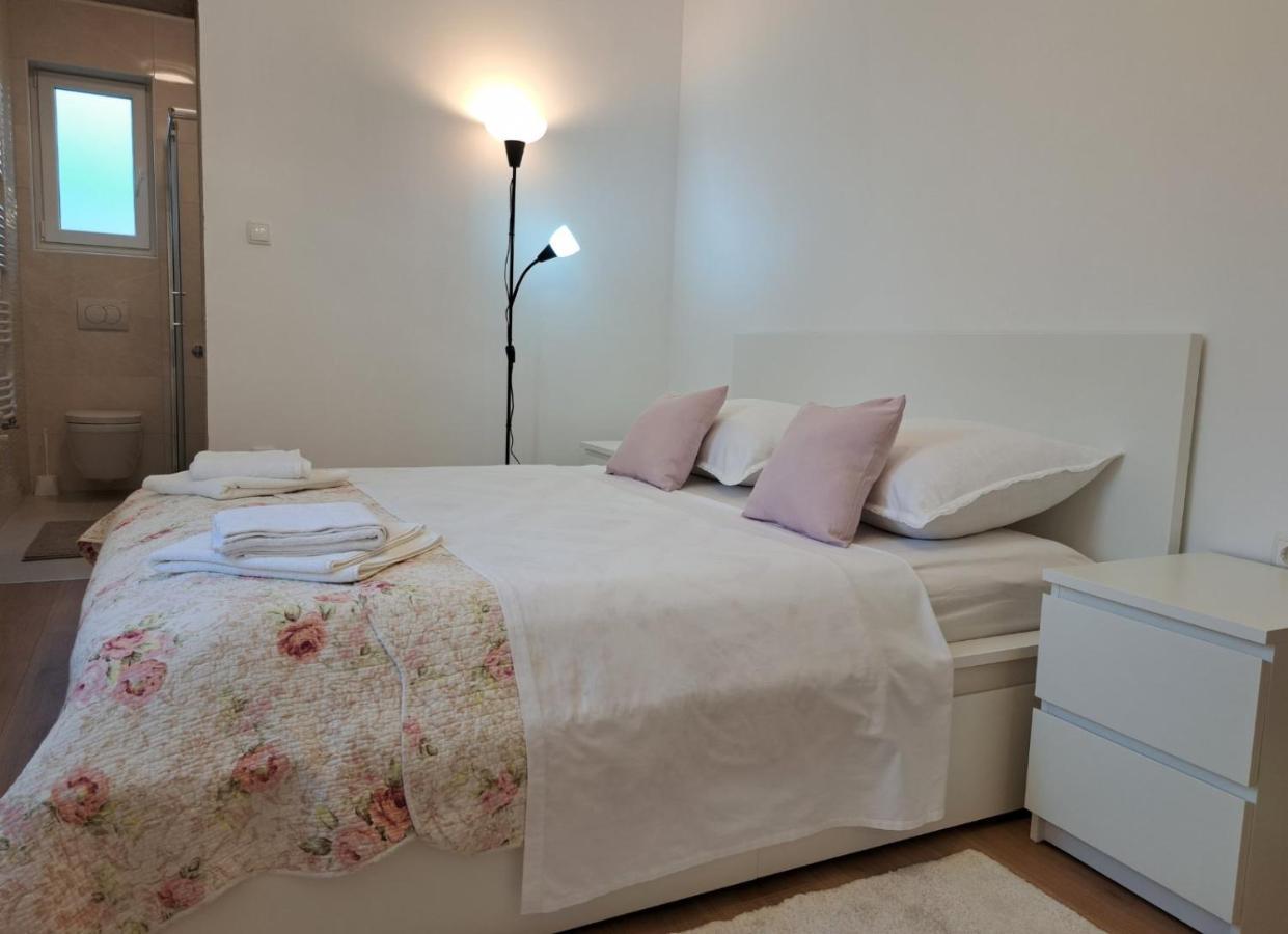 Apartment Nina Novi Vinodolski Zewnętrze zdjęcie